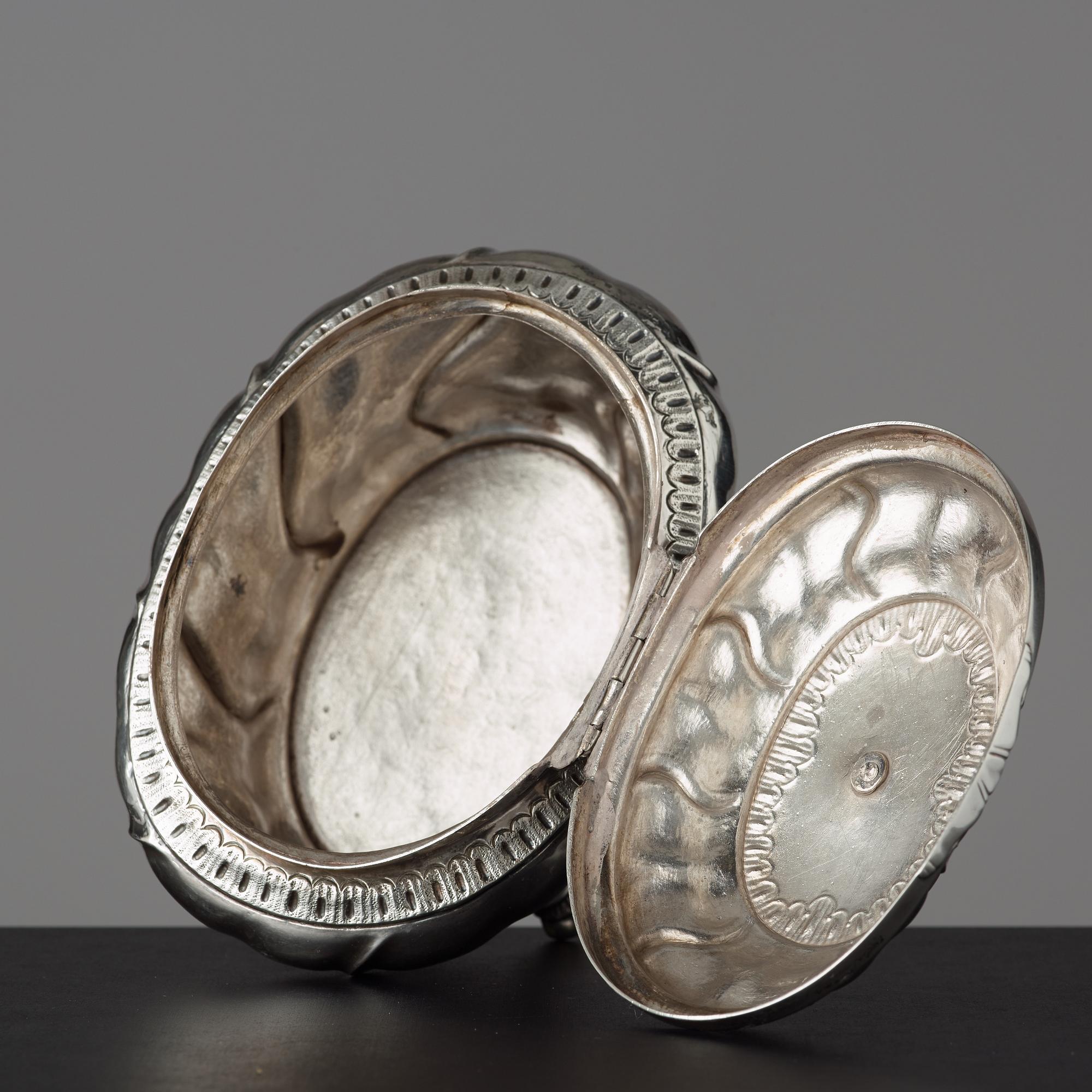 SOCKERSKRIN, av Johan Andersson Starin, mästare i Stockholm 1723-56, rokoko.