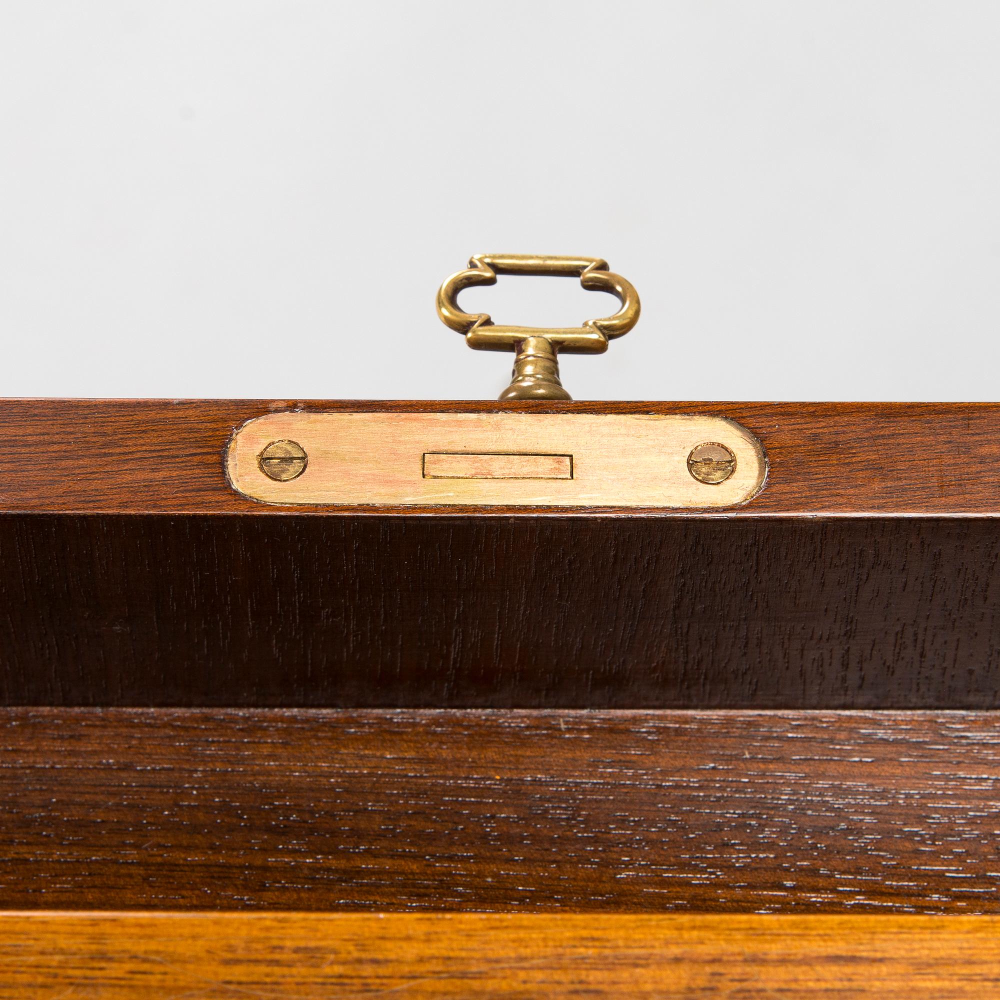 Sidobord/ skrivbord, Paul Boman, Finland 1900-talets mitt.