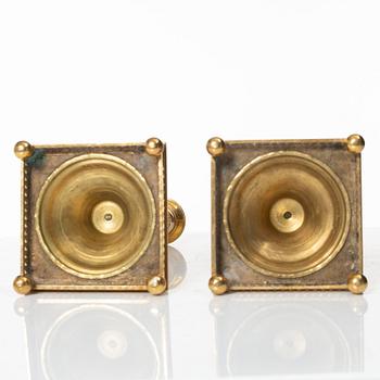 Ljusstakar, ett par, mässing, modell nr 71, Skultuna Messingsbruk, 1900-talets första hälft.