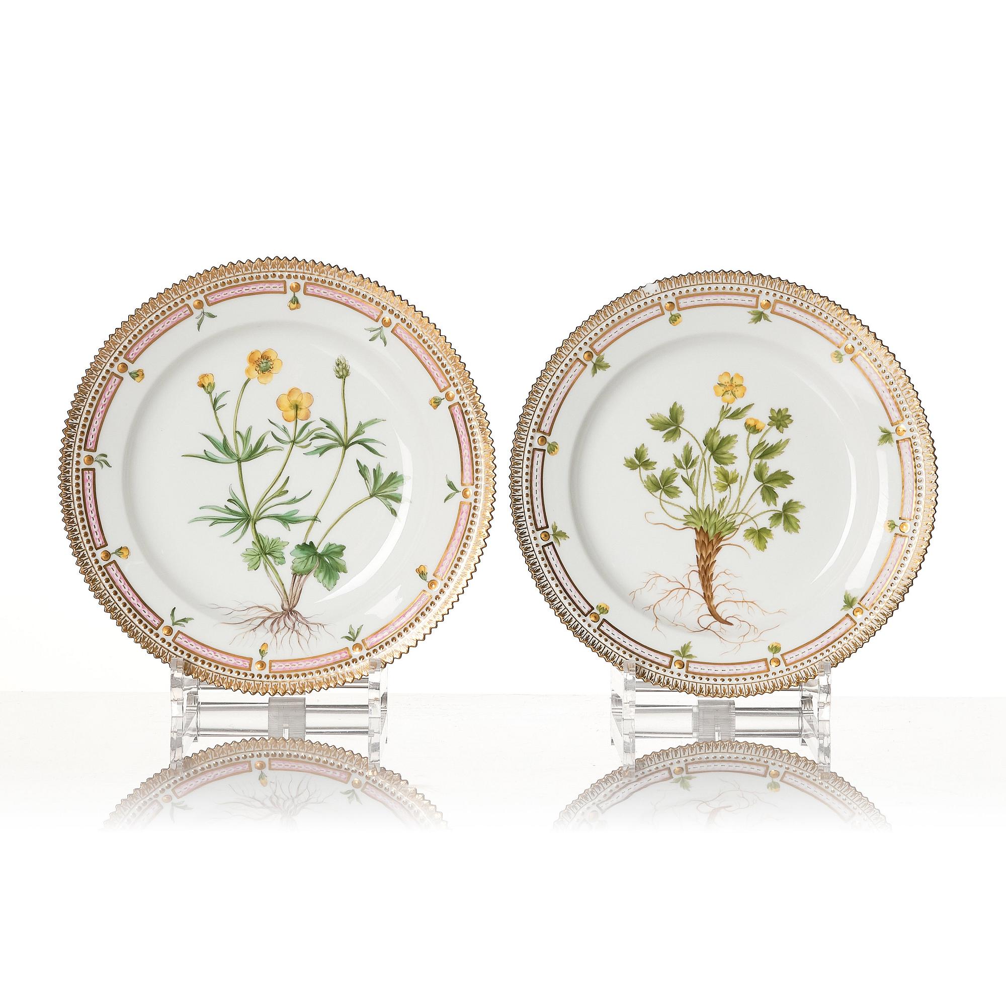 Tallrikar, 10 stycken, porslin. "Flora Danica", Danmark, 1900-tal.