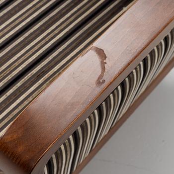 A pair of armchairs, Andreu World, Spain, 21st Century.