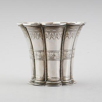 BÄGARE, sterlingsilver, David Andersen, Danmark. Vikt ca 234 g.
