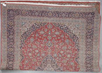 MATTA, old Keshan, ca 405x291 cm.