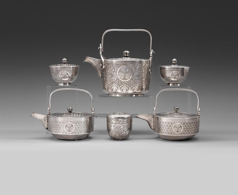 TESERVIS, sex delar, silver. Japan, 1900-talets första hälft.