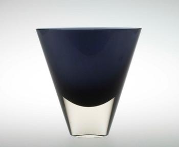 VAS, glas, sign. K. Franck, Nuutajärvi Notsjö -60.