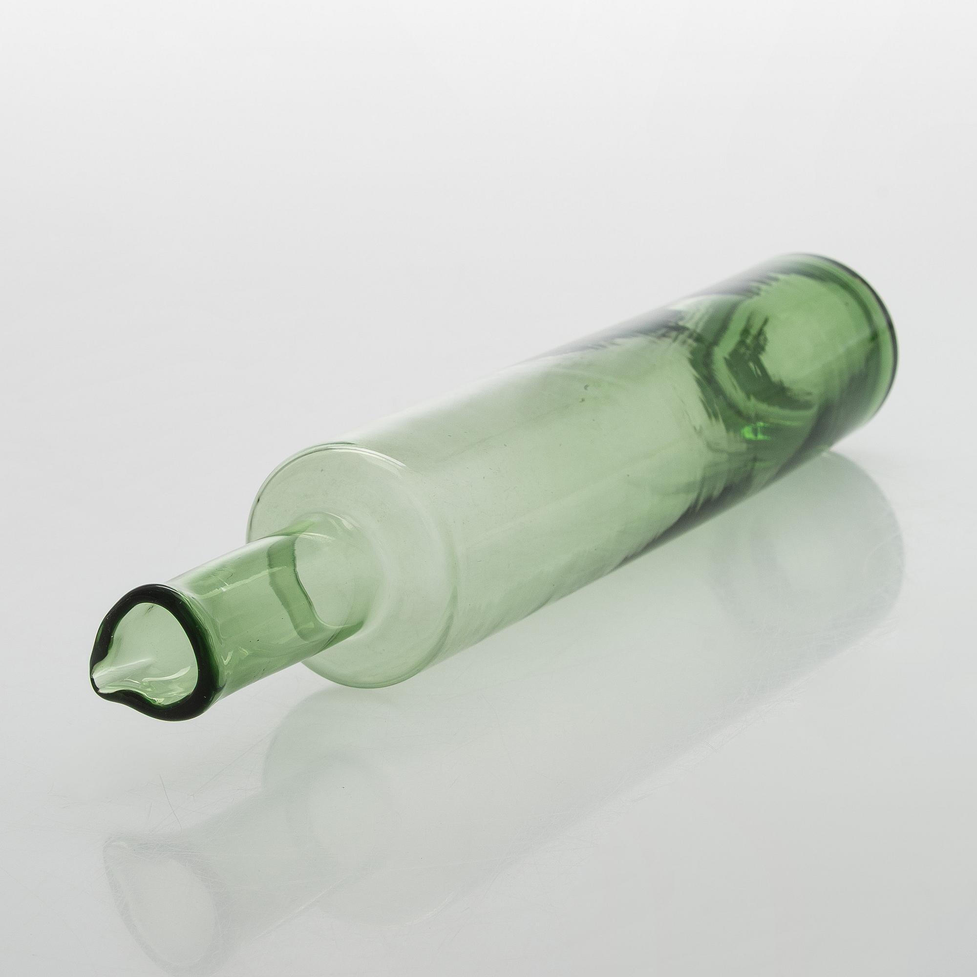 Nanny Still, a glass bottle signed Riihimäen Lasi O.Y Nanny Still.