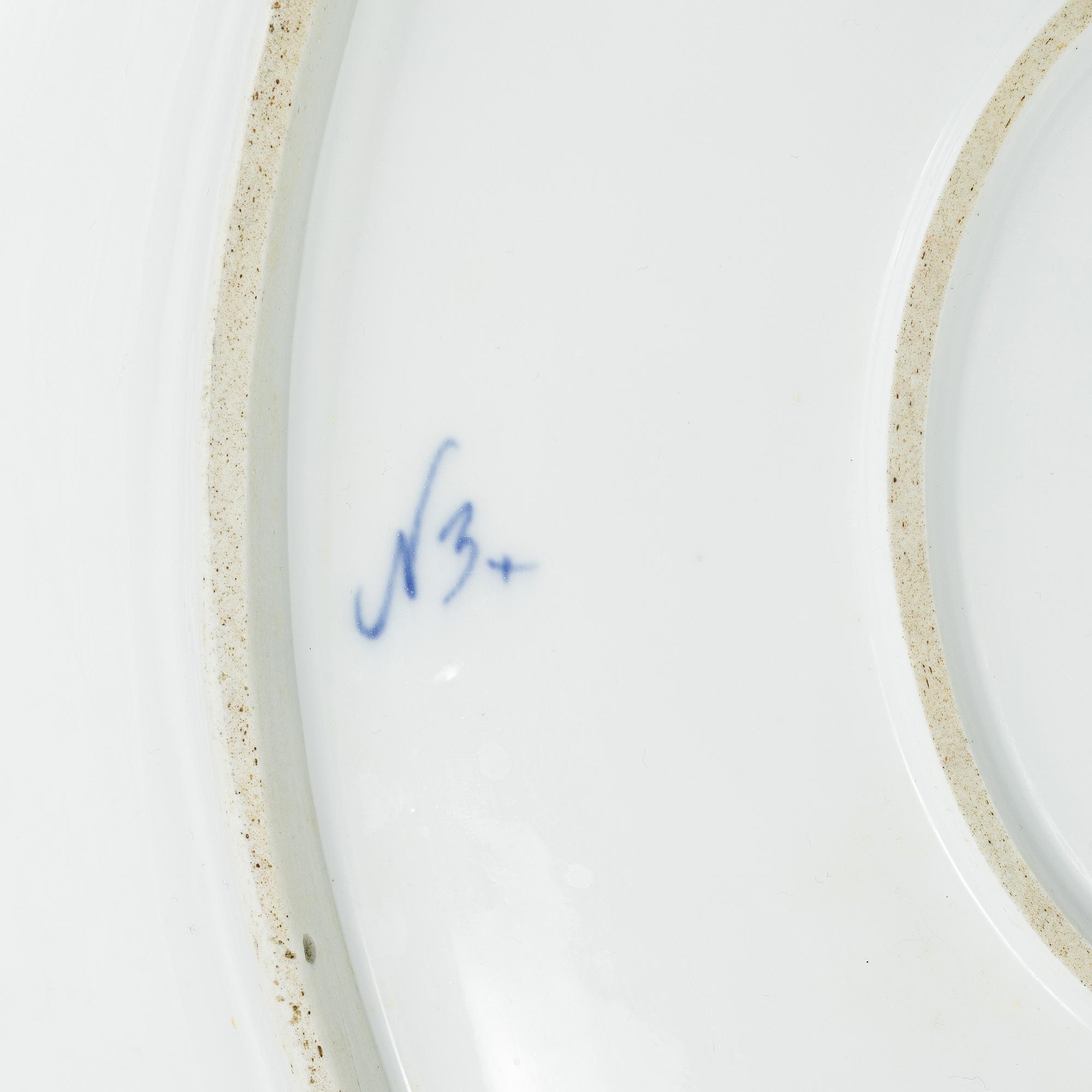 A large 'Blue Fluted Plain' porcelain serving dish, Royal Copenhagen, model 101, 1898-1923.