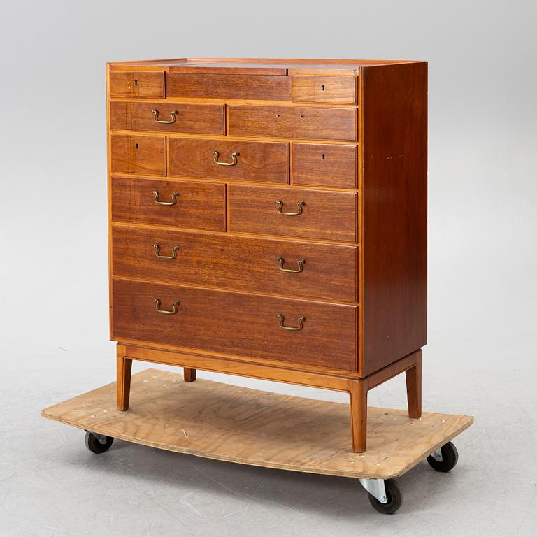 A dresser, 1940s/50s.