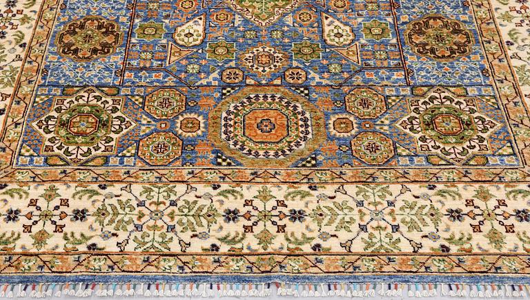 Matta, Ziegler design s.k. Mamluk, ca 290 x 197 cm.