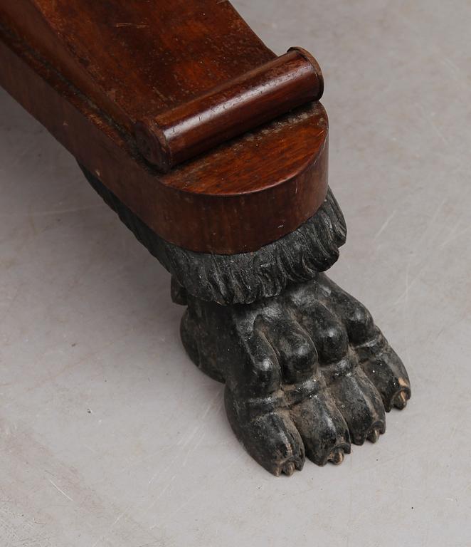 BORD, Karl Johan, 1800-talets mitt.