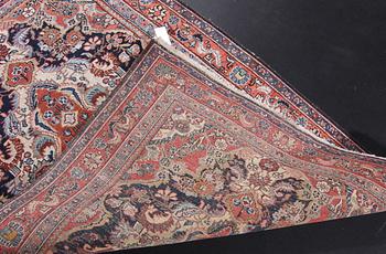 MATTA, orientalisk. Ca 193 X 132.