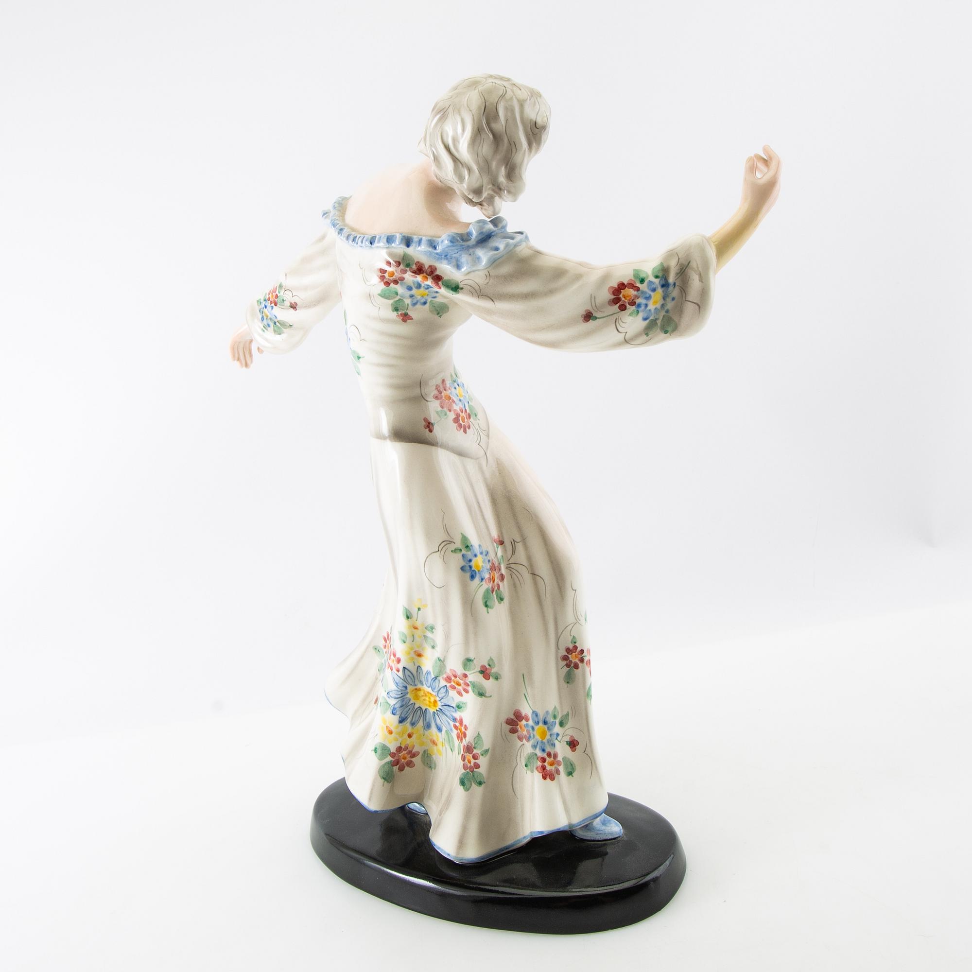 Josef Lorenzl, figurine "Rythmus" for Goldscheider circa 1940.