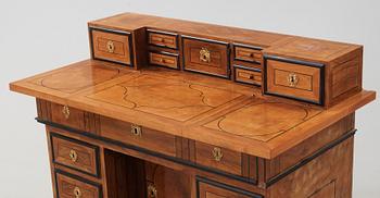 SKRIVBORD, 1700-tal.