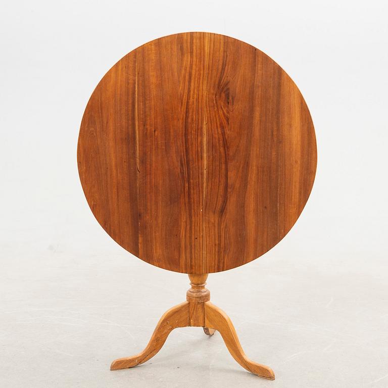 Folding table, 19th century, three-part base.