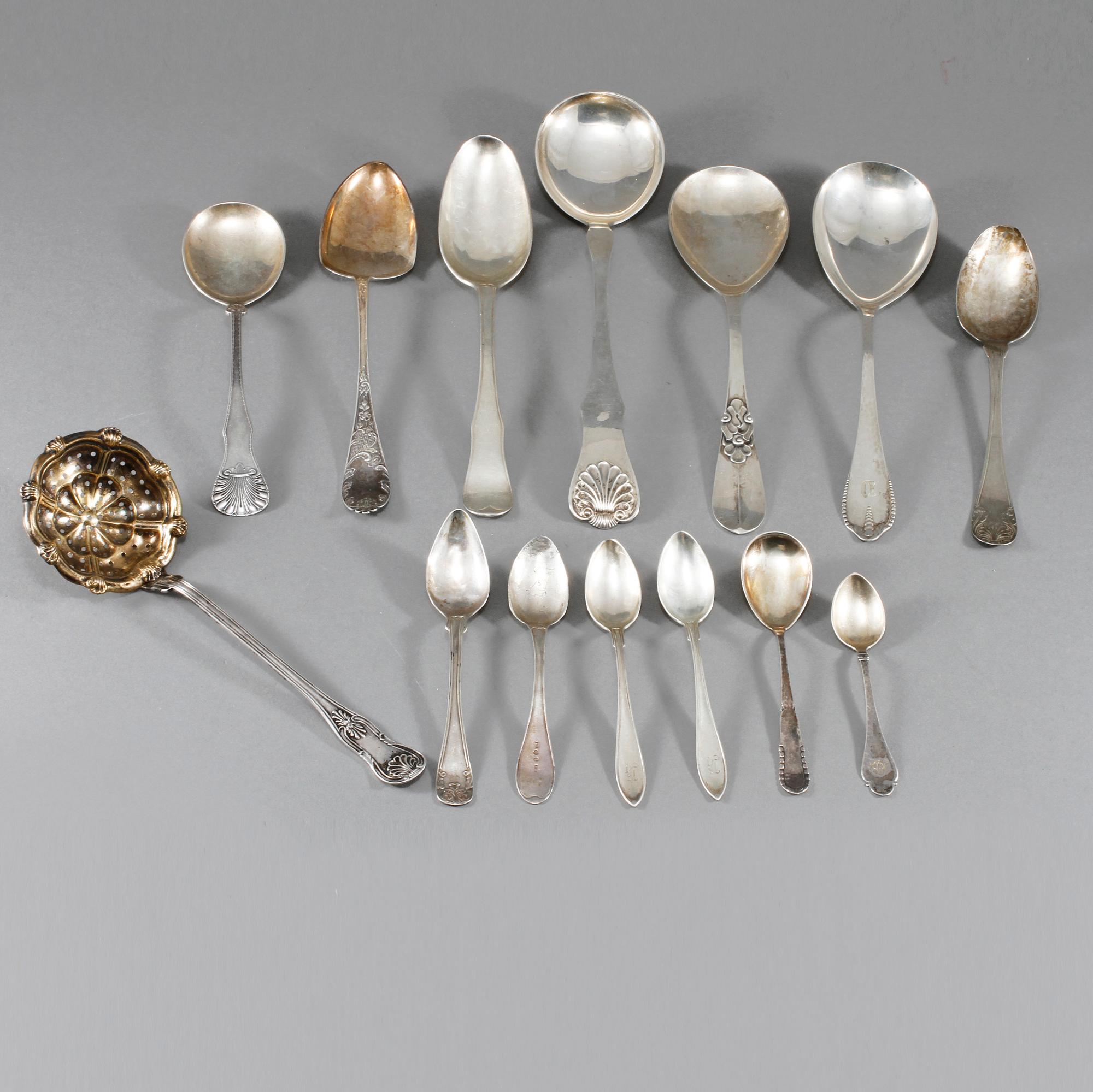PARTI SILVER, 14 delar, mestadels Sverige, 1800- och 1900-tal, vikt 480 g.