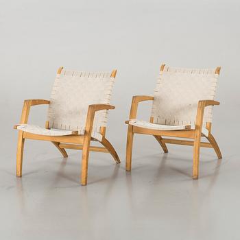 A PAIR OF ARMCHAIRS BY BILL POTTER FOR VEJLE MÖBELFABRIK, DENMARK.