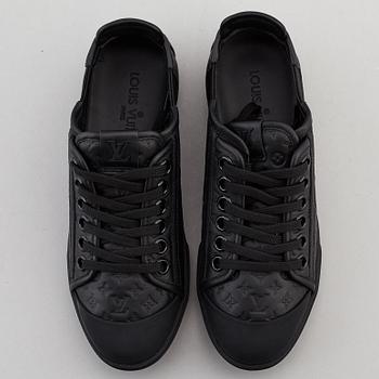 LOUIS VUITTON, a pair of sneakers, size 35,5.