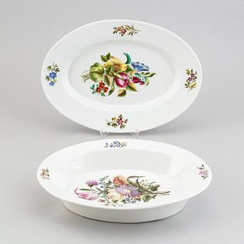 A 19th century 42-pcs porcelain dinner set, Berlin.
