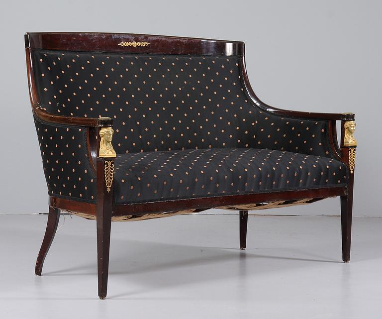 SOFFA samt FÅTÖLJ, empirestil, 1900-tal.