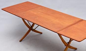 MATBORD, med klaffar, Hans J Wegner för Andreas Tuck, Danmark.