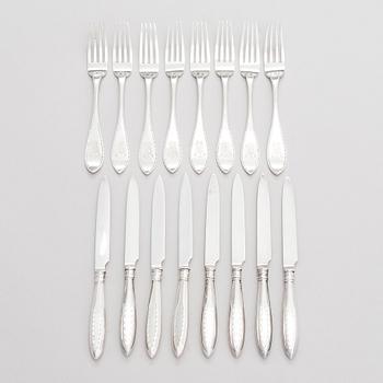 Otto Roland Mellin, a 16-piece set of silver fruit cutlery, Helsinki 1901-02.