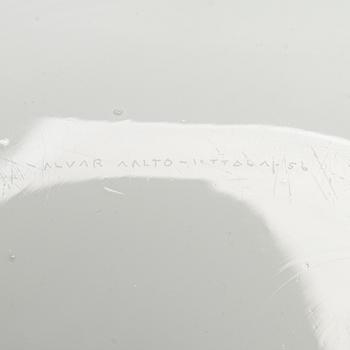 Alvar Aalto, One piece of 'Aalto flower' glass sculpture signed Alvar Aalto Iittala-56.