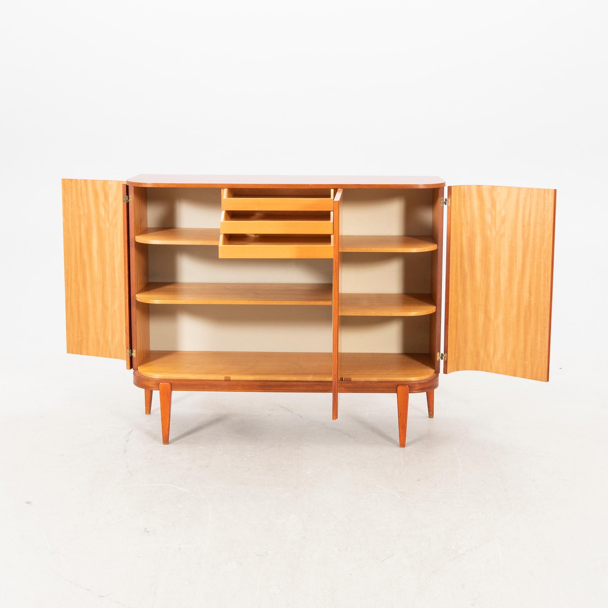Skåp/sideboard 1940-tal.