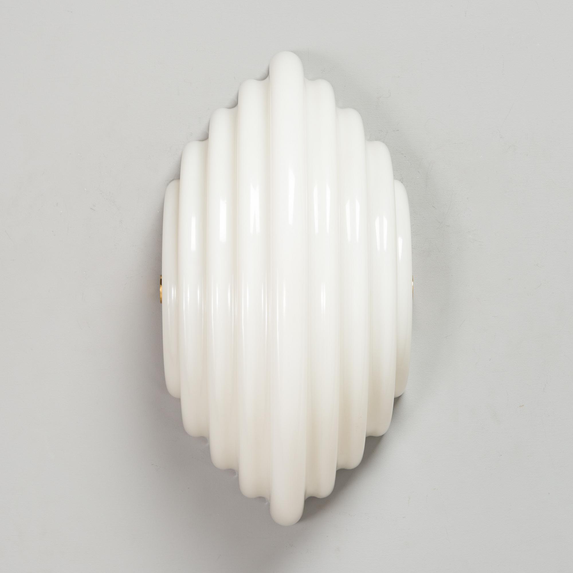 Kazuhide Takahama, seinävalaisin, "Kumo 2", Sirrah, 1970-luku.