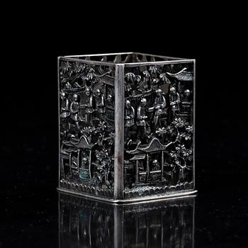 TANDPETARSTÄLL, Kina. Finska kontrollstämplar 1968. Vikt 70,8 g.