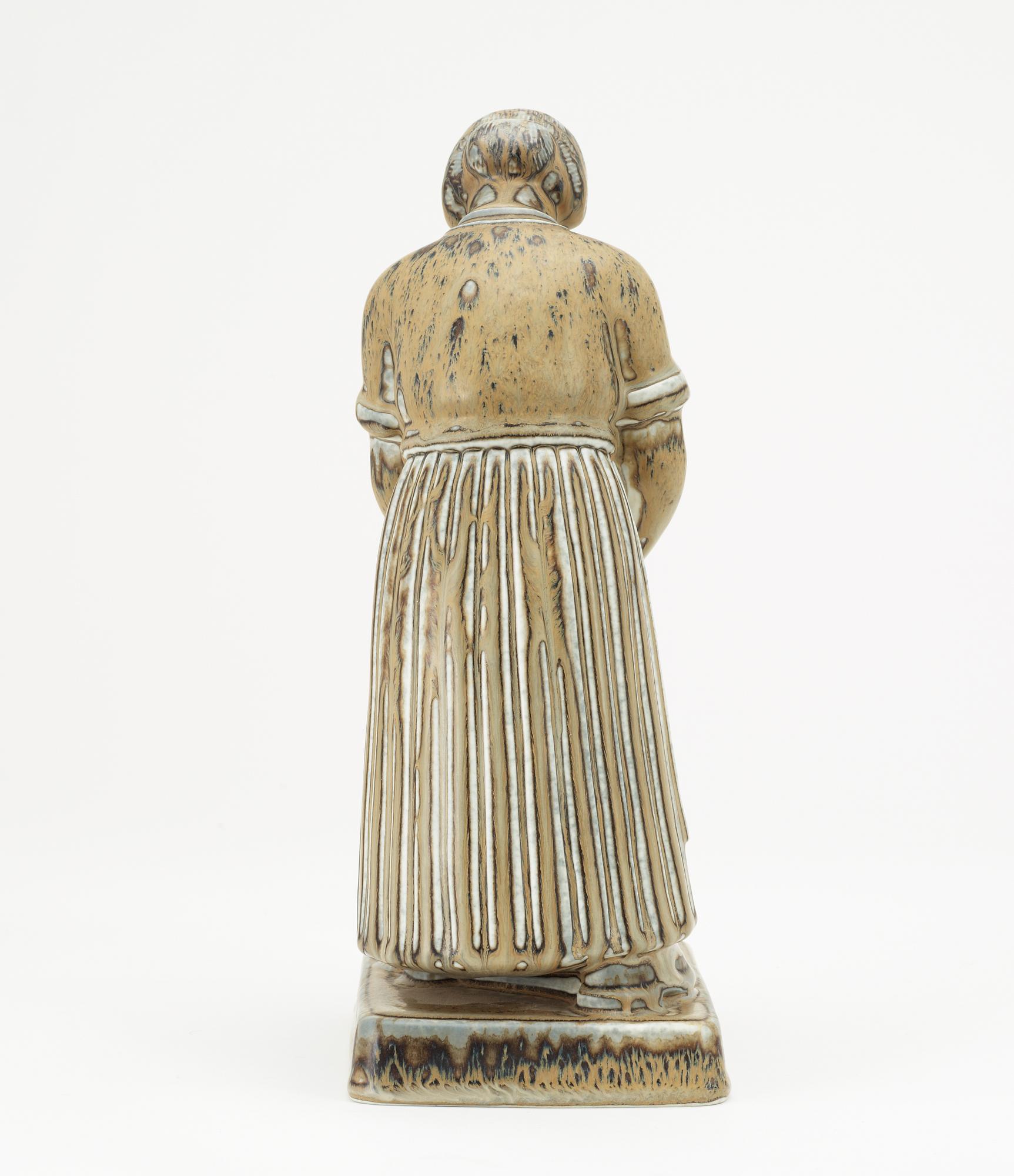 FIGURIN, keramik, Gunnar Nylund Rörstrand.