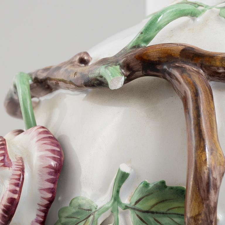 Rococo style decorative lided vase, Rörstrand, 20th Century.