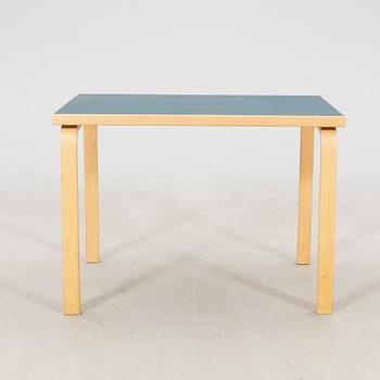 Alvar Aalto, table model 80B.