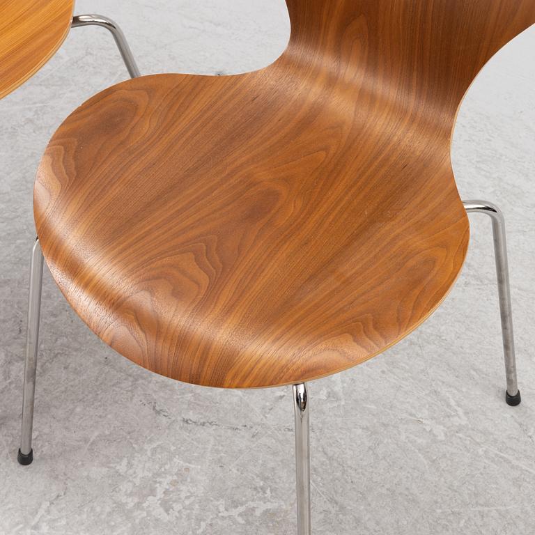 A set of six 'Serie 7' chairs by Arne Jacobsen for Fritz Hansen, 21st Century.