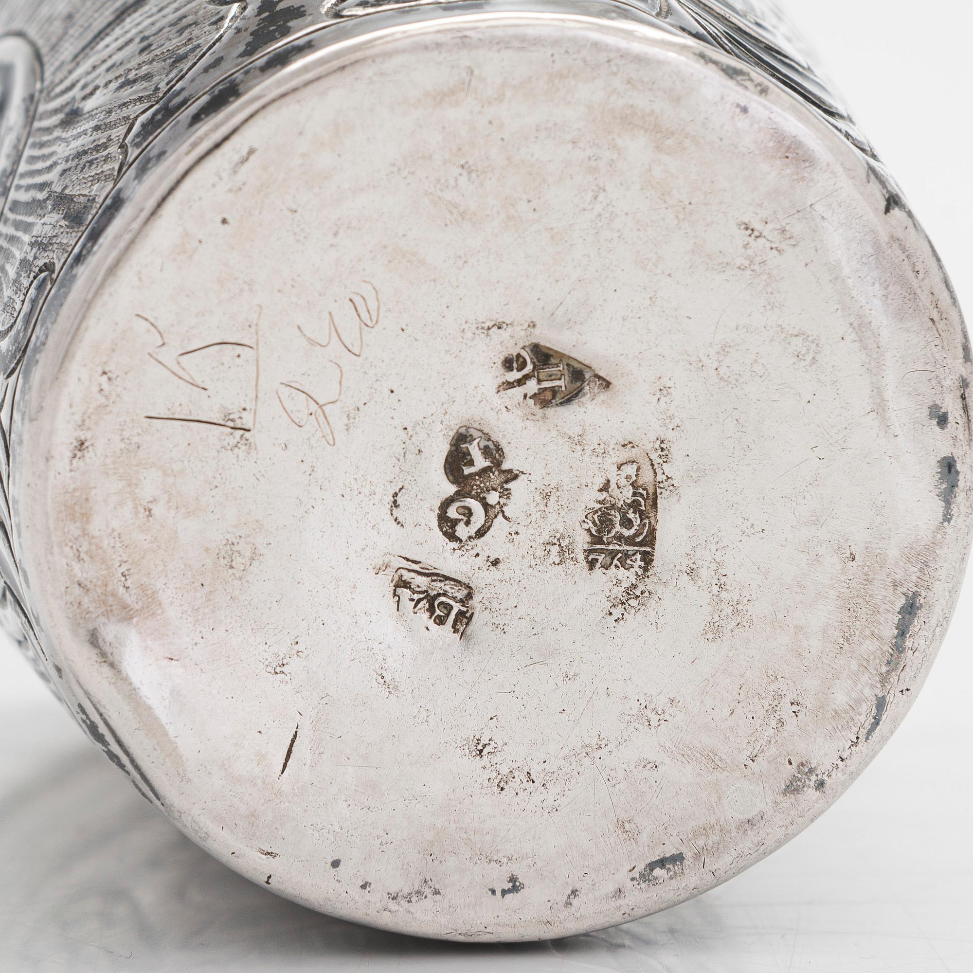 An 18th-century Russian silver beaker, Moscow 1764. Unidentified master. Alderman Fedor Petrov.