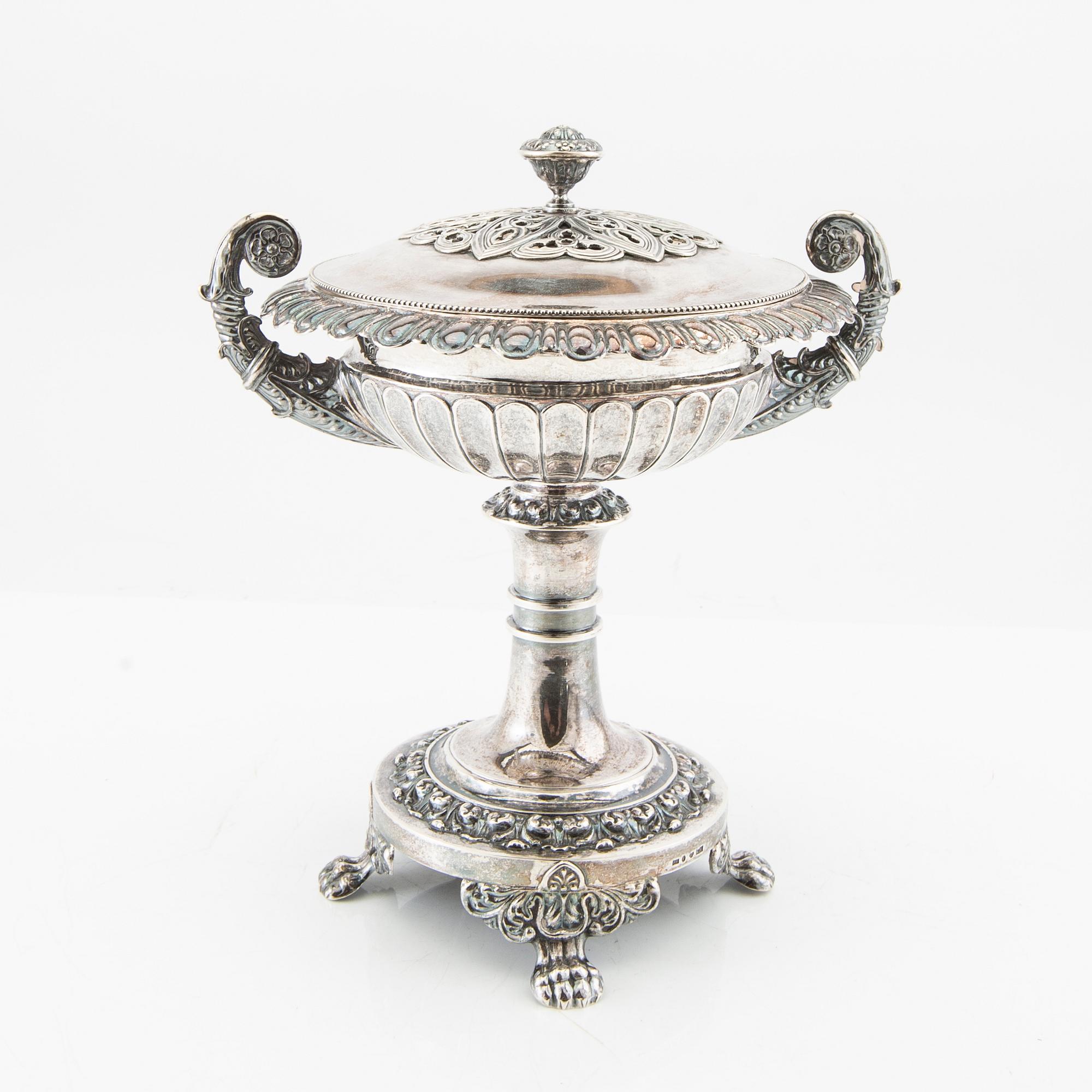 Gustaf Möllenborg, sockerskål silver Stockholm 1836.