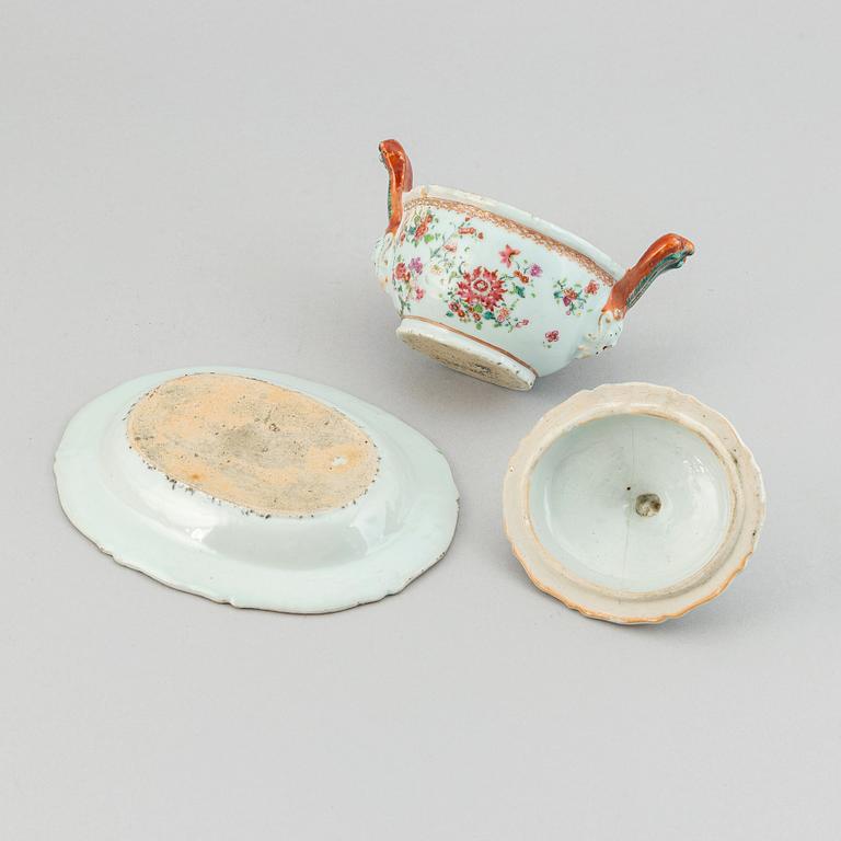 A famille rose butter tureen with cover and stand, Qing dynasty, Qianlong (1736-95).