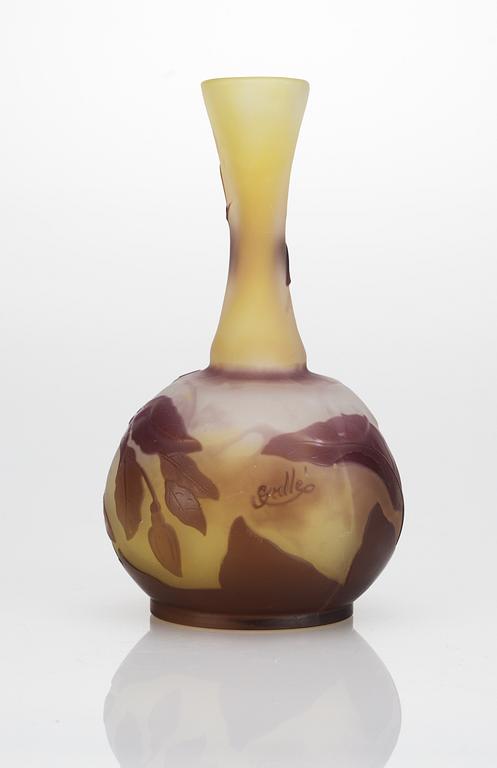 An Emile Gallé Art Nouveau cameo glass vase, Nancy, France.