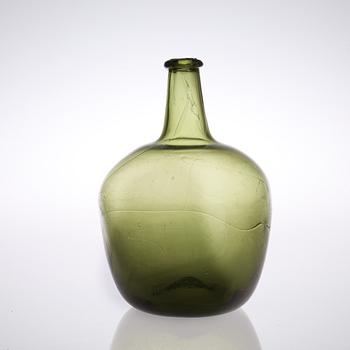 A green glass bottle, presumably Limmared, circa 1800.