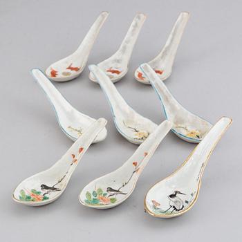 Skedar, ett parti om 32 stycken. Kina, 1900-tal.