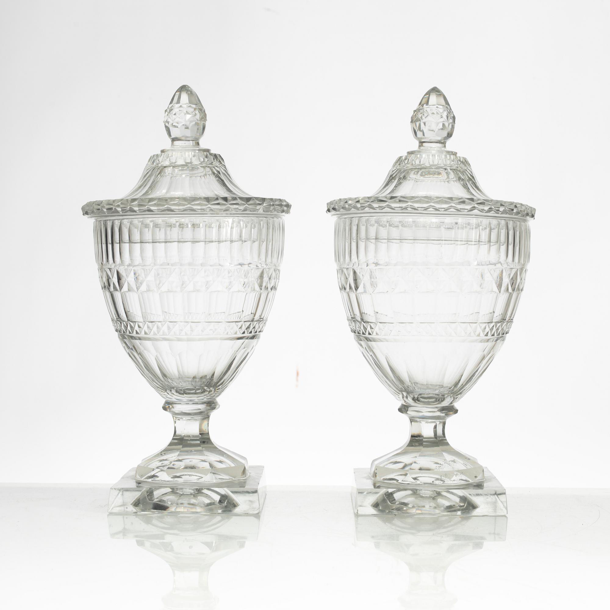 A pair of glass bonbonnières, probably Ireland. 19th century.
