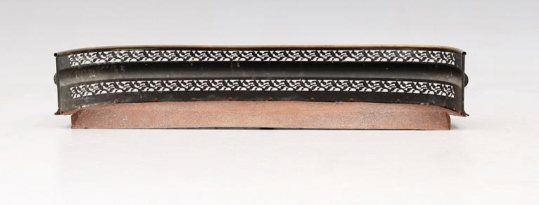 BRASSKYDD, viktoriansk, England, 1800-talets andra hälft.