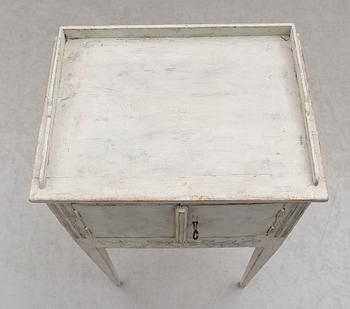 POTTSKÅP, 1800-talets första hälft.
