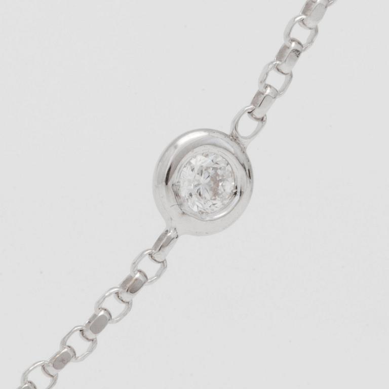 A brilliant-cut diamond necklace. Total carat weight 1.10 ct.