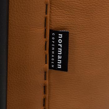 Simon Legald, fåtöljer, ett par, 'Era Lounge Chair Low', Normann Copenhagen. Modellen formgiven 2014.