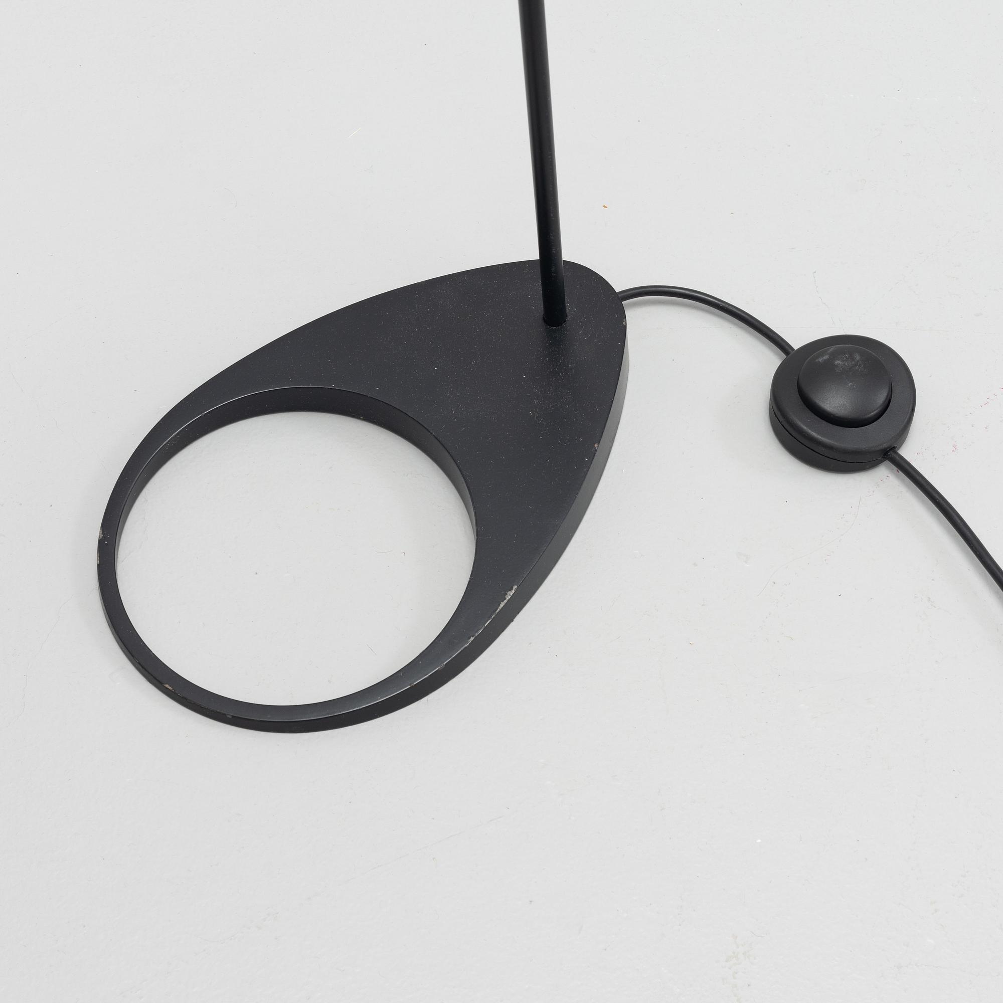 Arne Jacobsen, golvlampa, "AJ", Louis Poulsen, Danmark.
