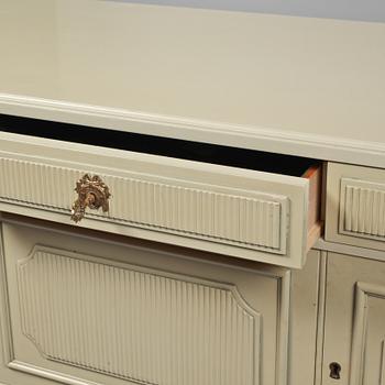 SIDEBOARD, gustaviansk stil, 1900-talets mitt.