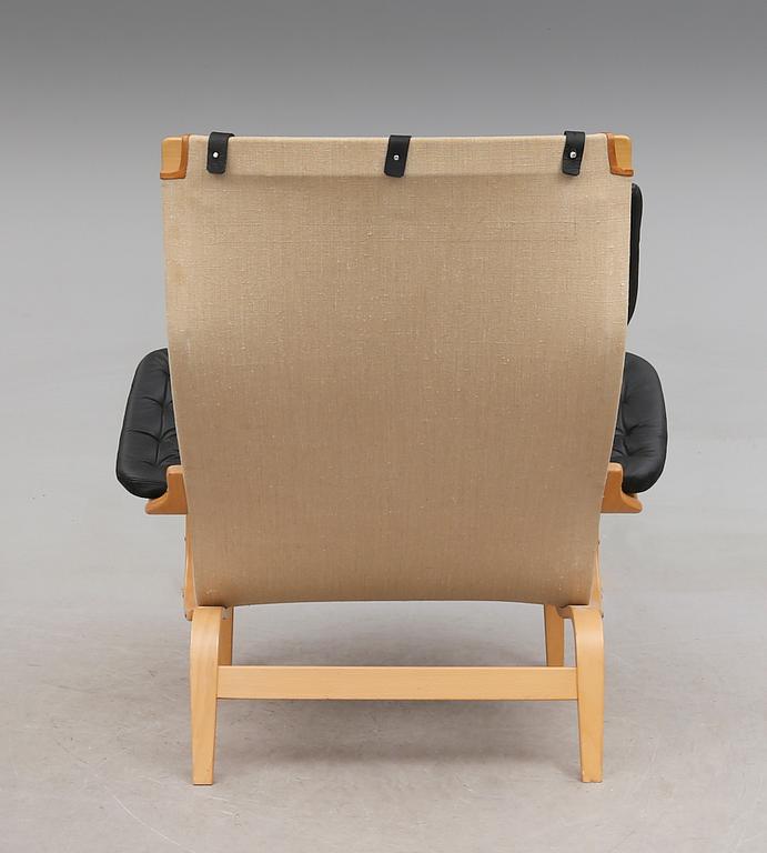 FÅTÖLJ, "Pernilla", Bruno Mathsson, Dux, 1900-talets andra hälft.