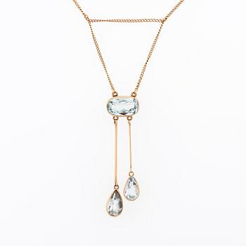 HALSSMYCKE, fasettslipade akvamariner, 14K guld. Hugo Grün, Helsingfors.