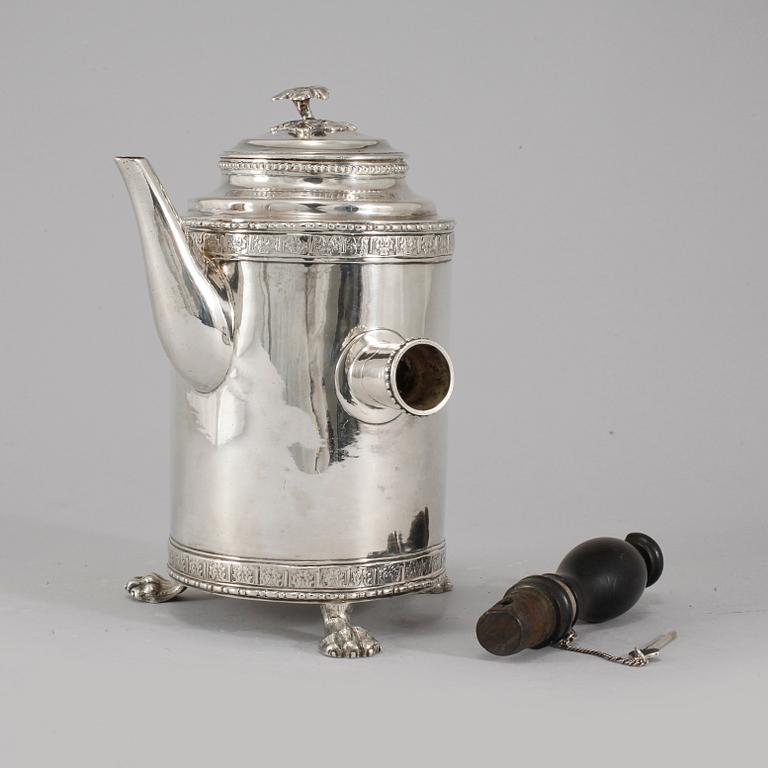 KAFFEKANNA, silver, gustaviansk, Arvid Floberg, Stockholm, 1789. Silvervikt ca 461 g.