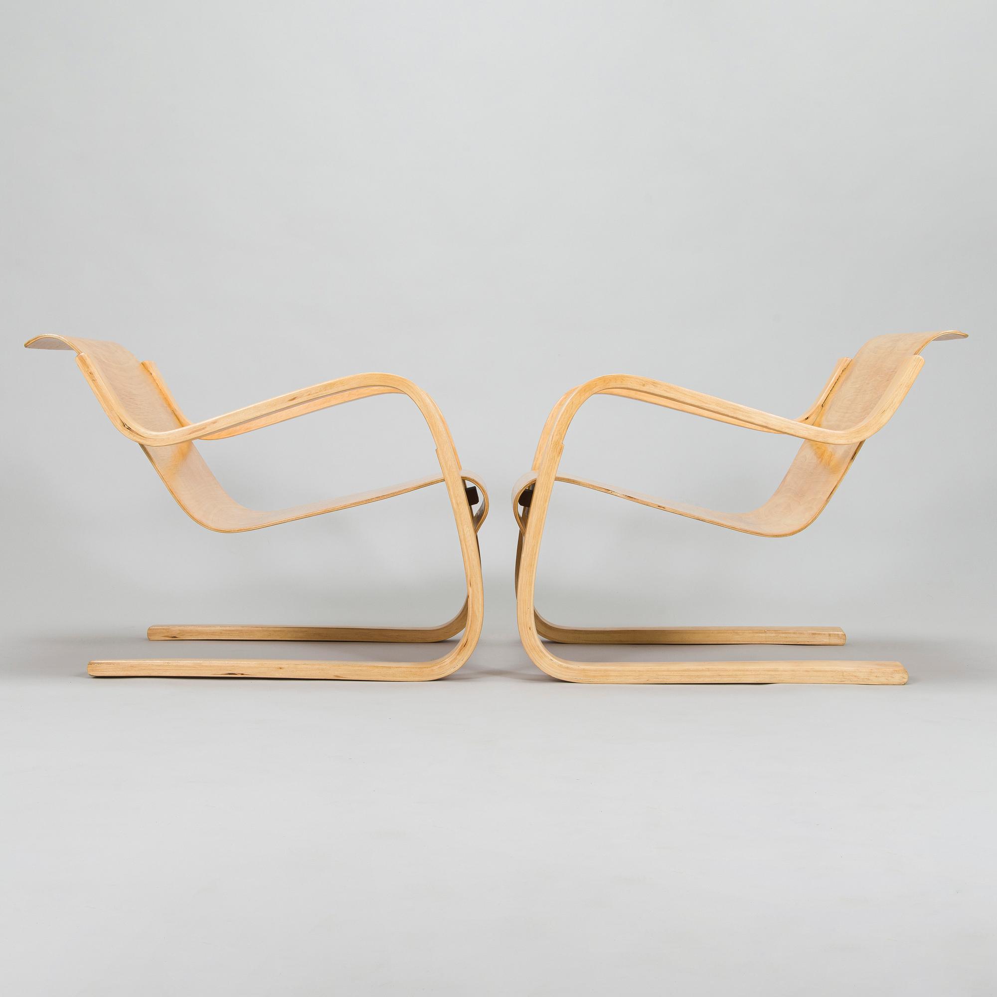 Alvar Aalto, a pair of 1940s/50s '31' armchairs for O.Y. Huonekalu- ja Rakennustyötehdas A.B.